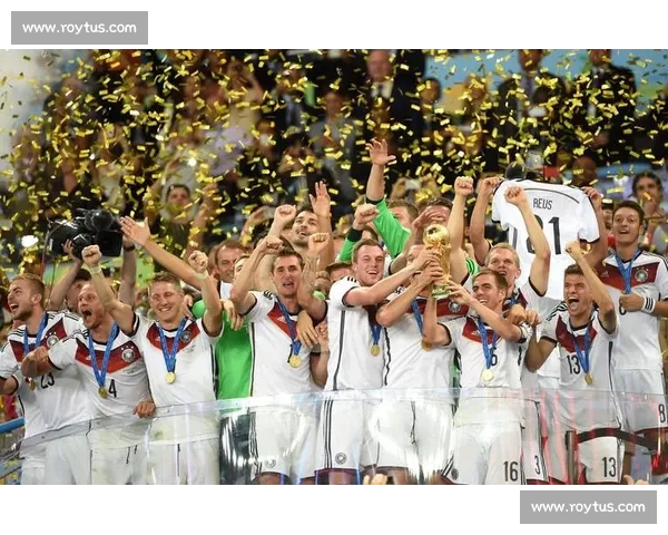 欧洲杯足球赛历届精彩瞬间与传奇队伍全纪录回顾 - 副本